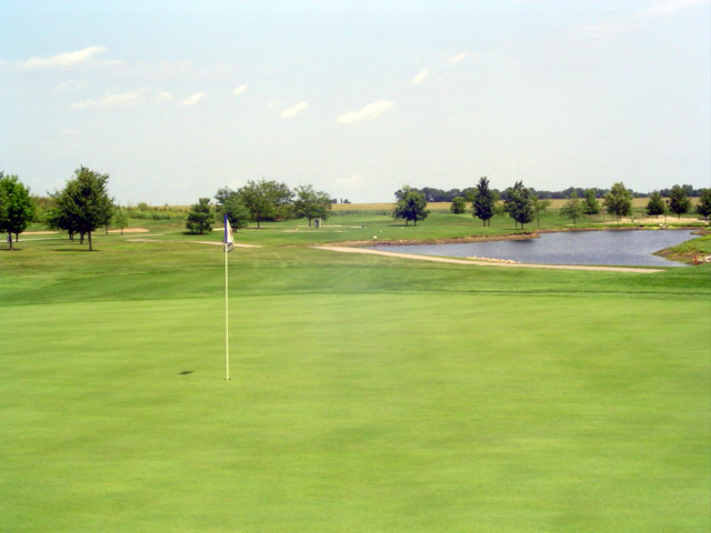 Honest bang for a golfer #39 s buck Meadowview Golf Course in Mattoon