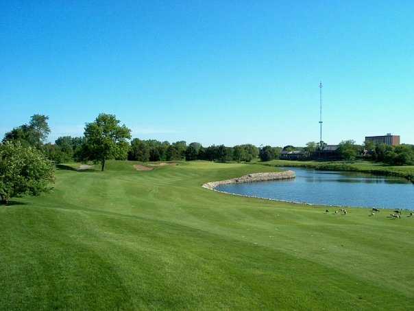 Seven Bridges Golf Club in Woodridge Seven Bridges Golf Club in Woodridge