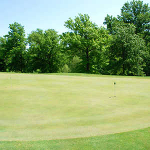Fox Creek GC: practice area