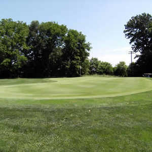 Bent Oak Golf Course in Breese