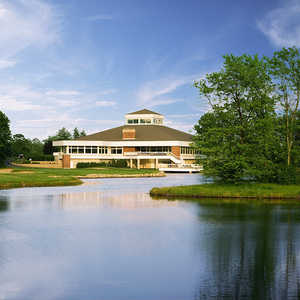 Cantigny G: clubhouse